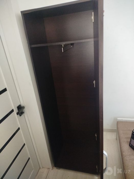 1 kishilik sandiqli krovat, shkaf, dars stoli arzon narxlarda sotiladi