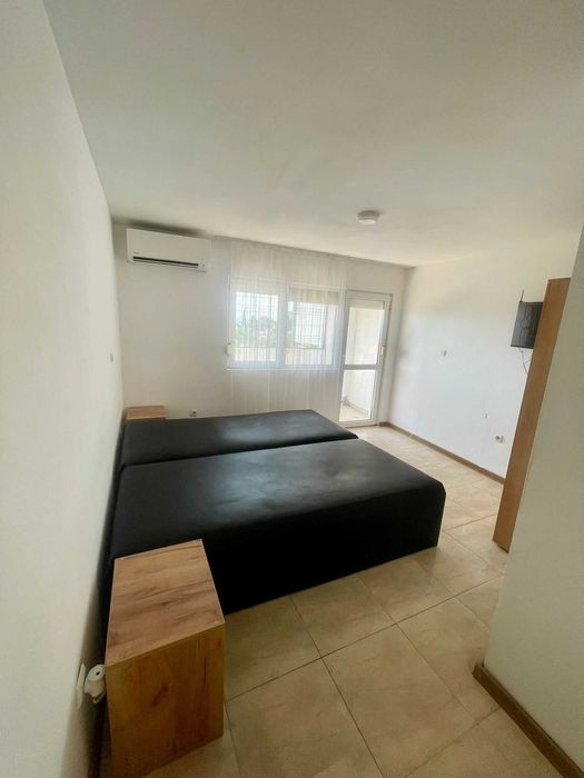 Дава се под наем Едностаен апартамент в Варна, м-т Сотира - 40 кв.м за 204 € - Снимка #3