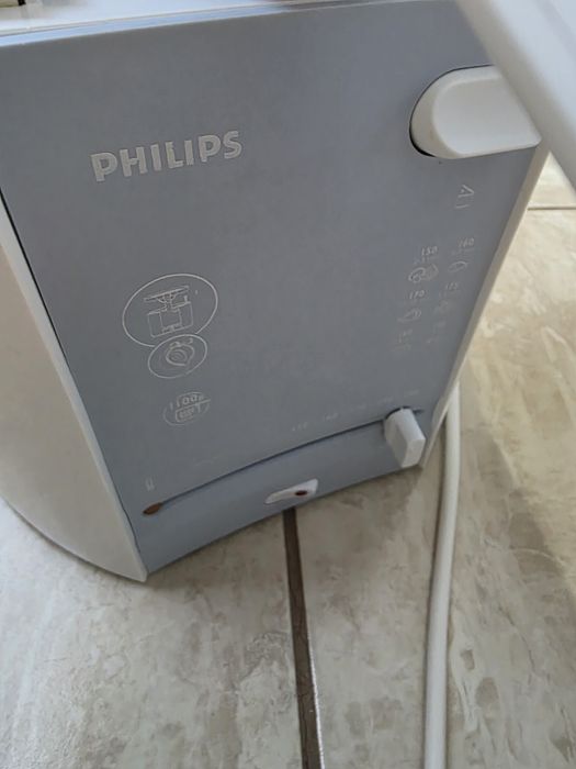 FriteozaPhilips Daily Collection HD6103.