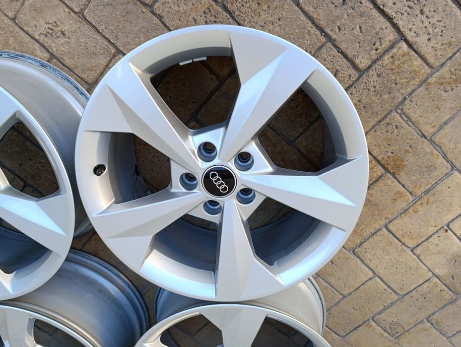 Оригинални джанти за Ауди 5х112 18 цола А3,Q3