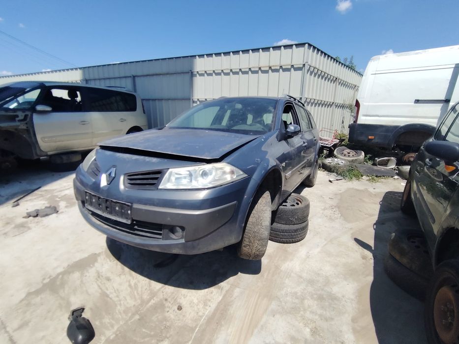 Oglinda stanga Renault Megane 2005 1.9 dCi MT (120 hp)
