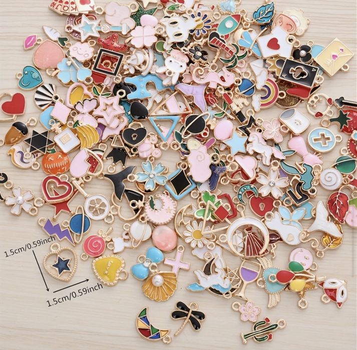 30 броя Смесени висулки за гривни / колиета , бижута