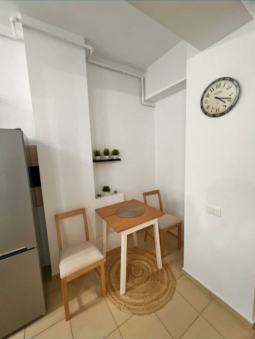 Inchiriez garsoniera MILITARI RESIDENCE, str Tineretului, nr. 13