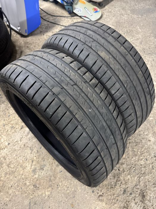 Anvelope 2buc 225/45r18 Iarna, 2buc 235/35r20 vara, 4buc 225/40r18