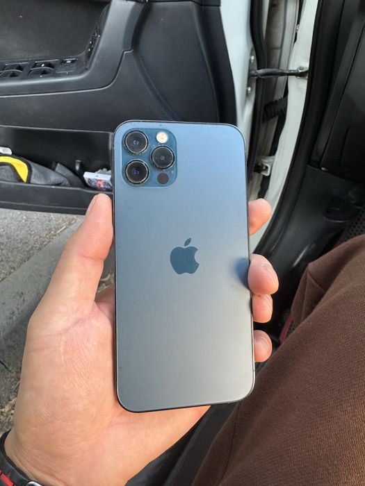 Продам Iphone 12 pro 128 гб