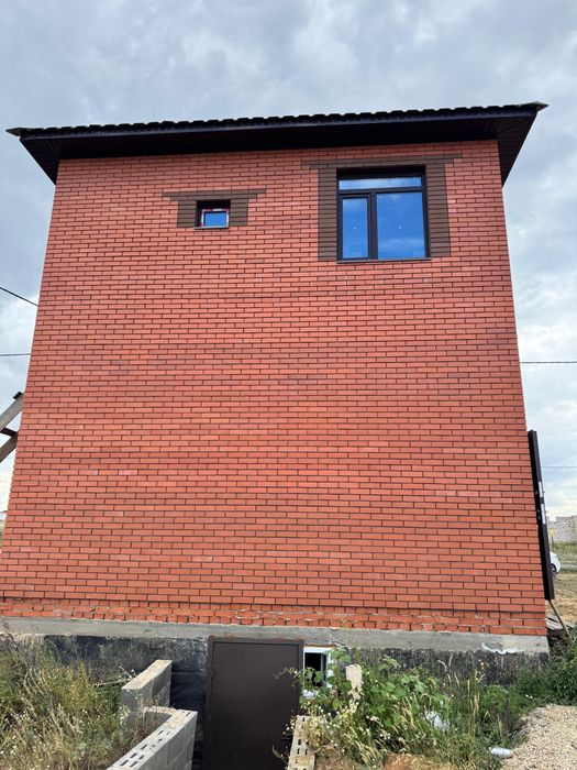 Продам строение, дом под коммерцию