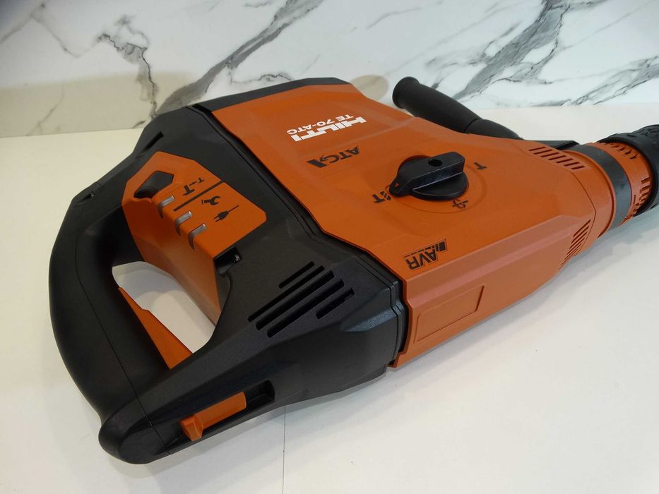 Резервиран - НОВО - Hilti TE 70 ATC / AVR - Мощна ударо пробивна машина