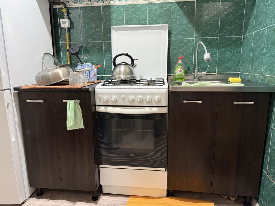 Кухонный гарнитур ,самовывоз