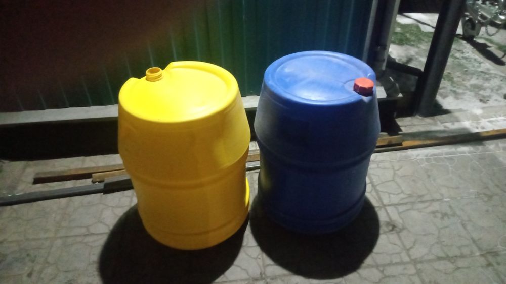 Бочки пластмассовые 100л.