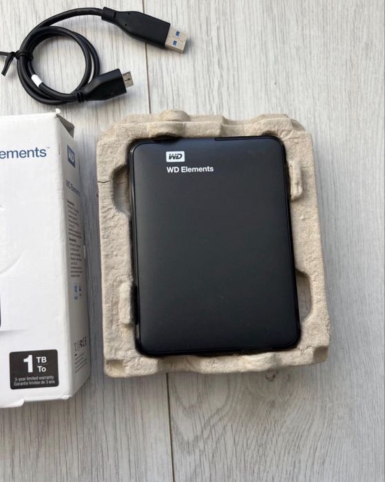 • HDD extern• 1tb • NOU •