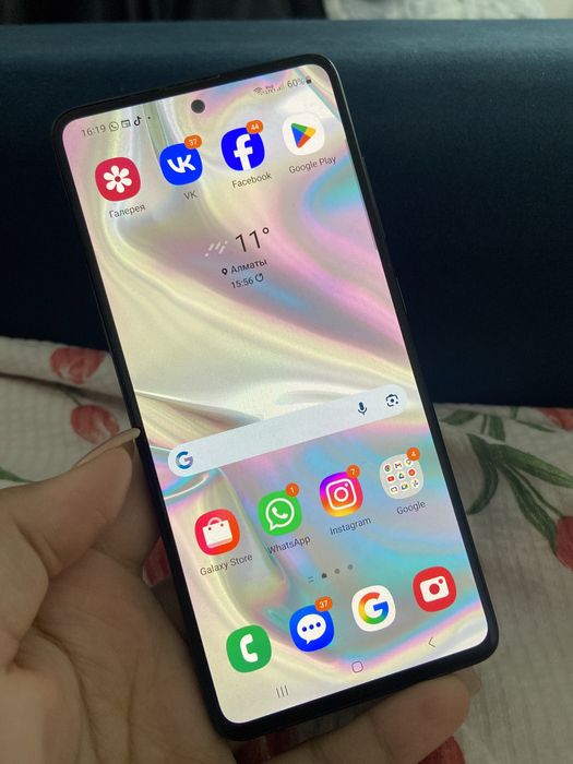 Samsung A51 продам