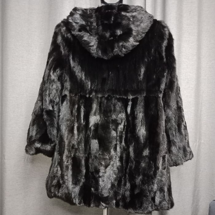 Продам шубу норковую