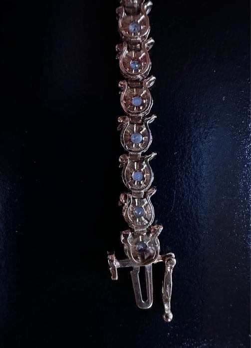 Bratara tenis din aur