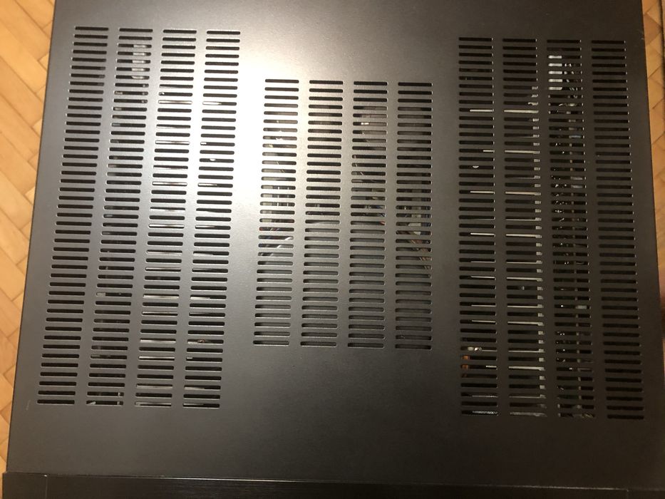 Продавам Denon POA 2800