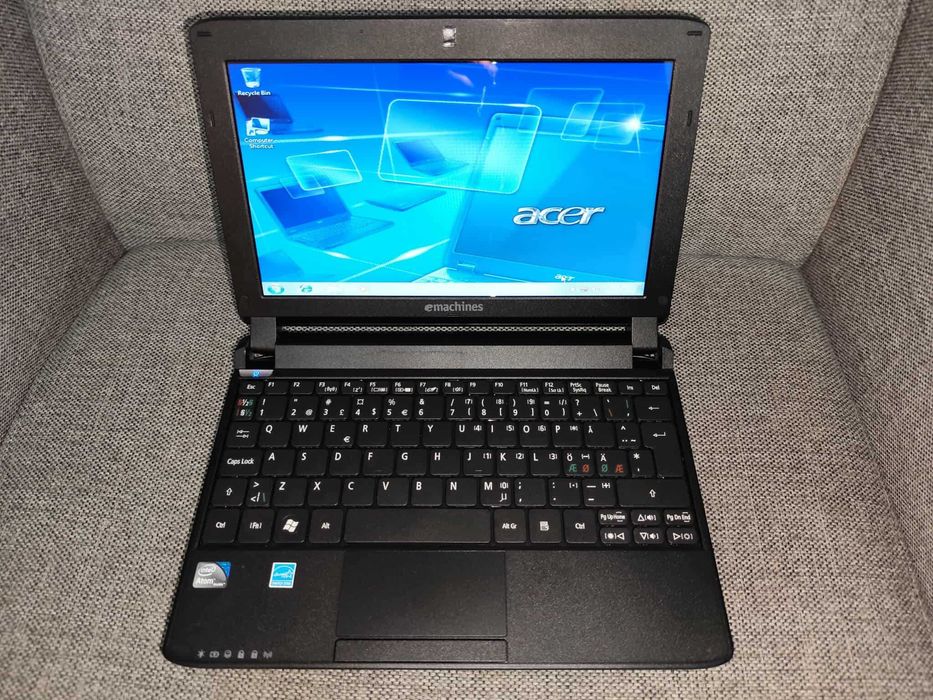 Emachines Nav51, Intel Atom, 2Gb Ram, SSD nou 120Gb, Garantie! Schimb!