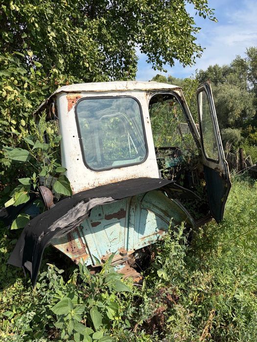 Продам запчасти на трактор юмз