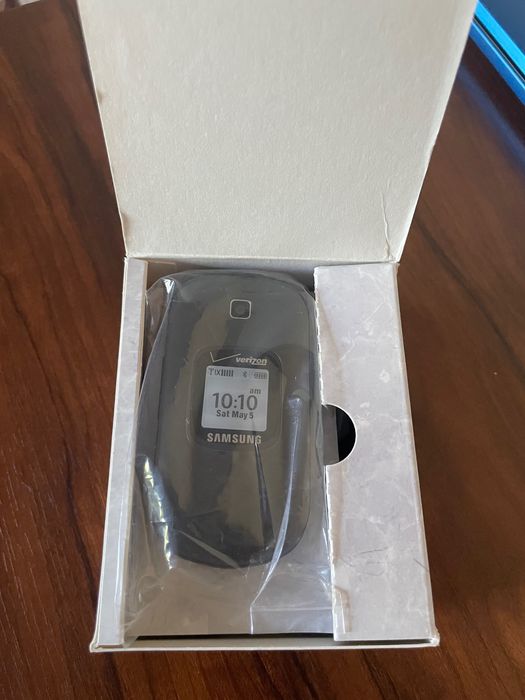 Brand new Samsung gusto 2 Verizon original Perfectum