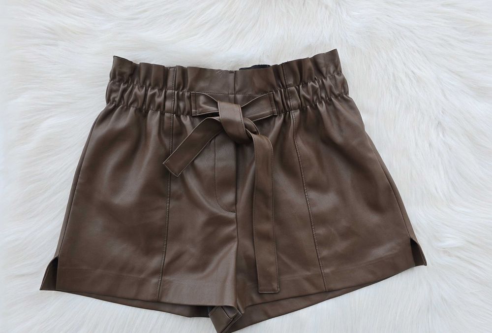 Кожени панталони размер Л