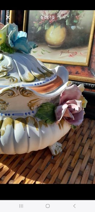 Красива керамична купа с капак