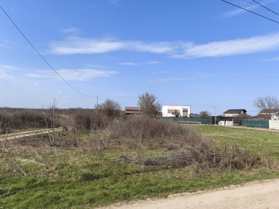 Vând teren intravilan 450mp Sabareni