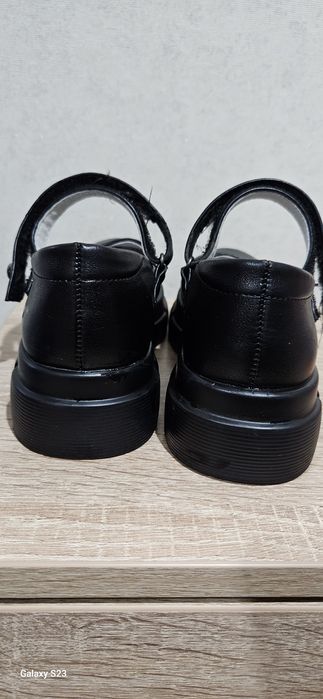 Продам туфли кожа