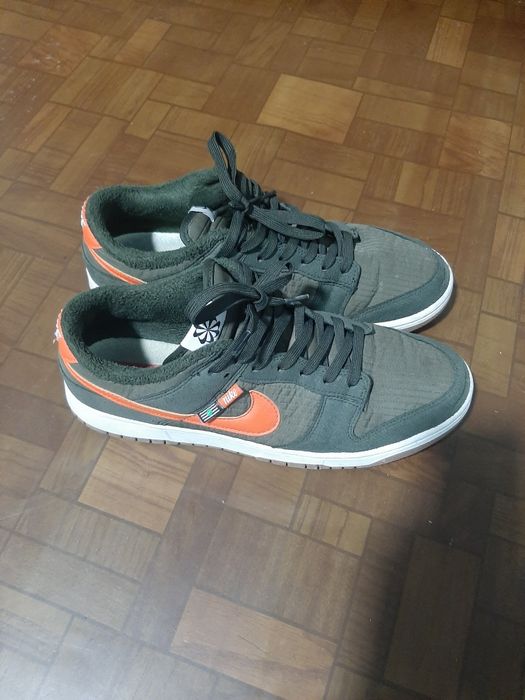 Продам кроссовки NIKE