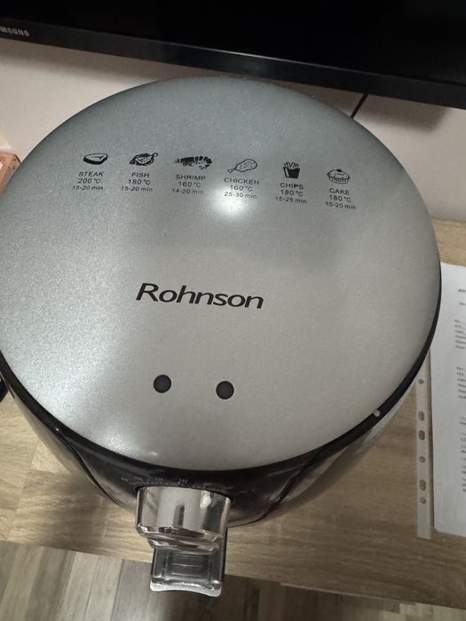 Продавам нов air fryer