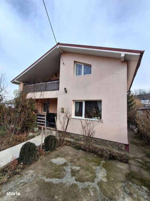 Casa Individuala  In Sat Vladiceni Com. Tomesti