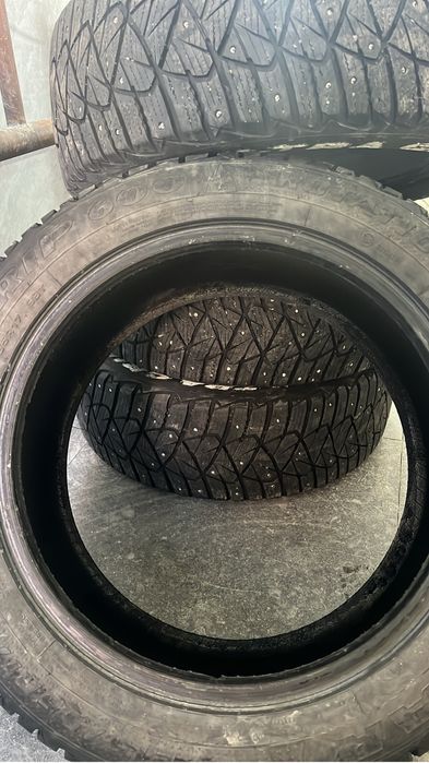 продам резину 215/55/R17