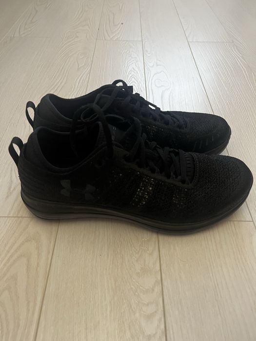 Спортивная обувь