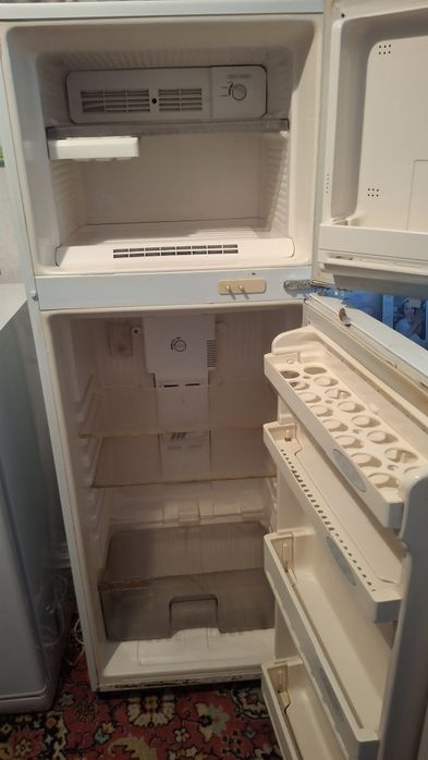 Продам холодильник Самсунг