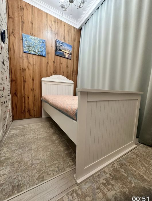 Продам кровать для девочки