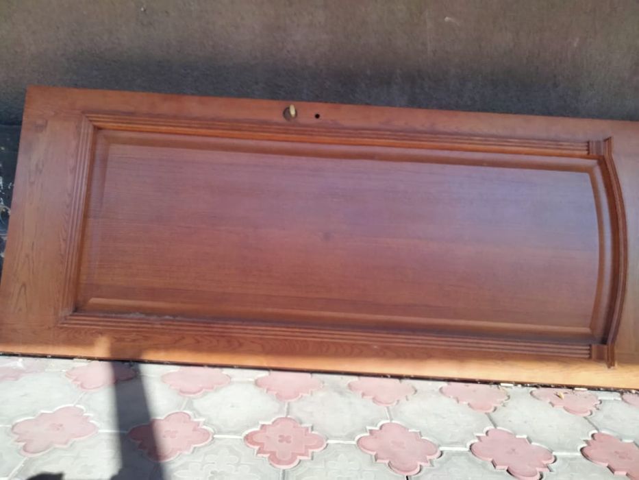 Дверь дубовая входная