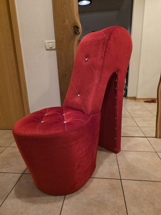 Scaun Pantof Rosu