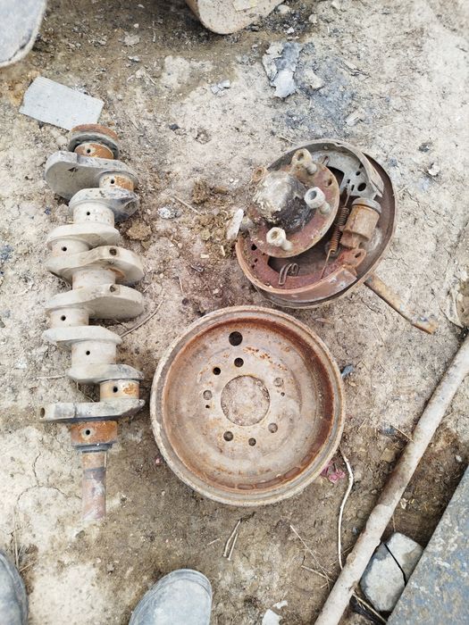 Масквич 412 запчас  сотлади