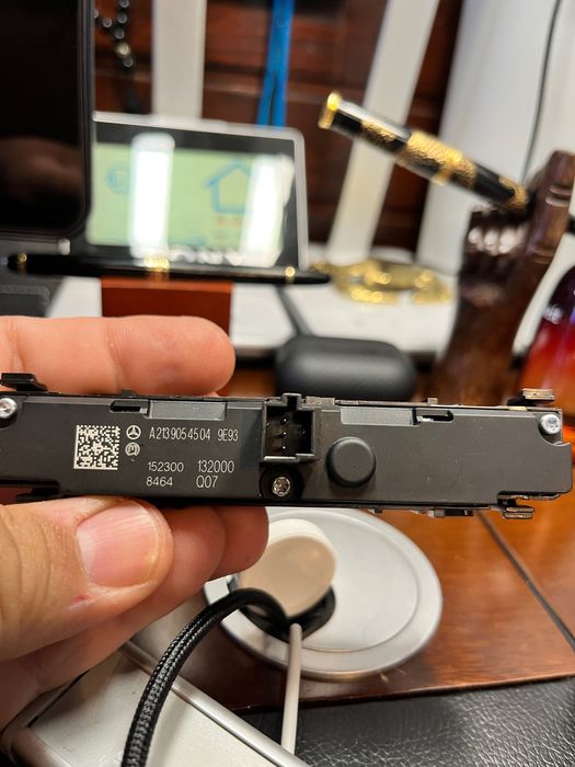 Mercedes w213/c238/Switch Block Driver Systems / A2139054504