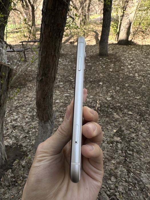 Продам iphone 11 айфон 11