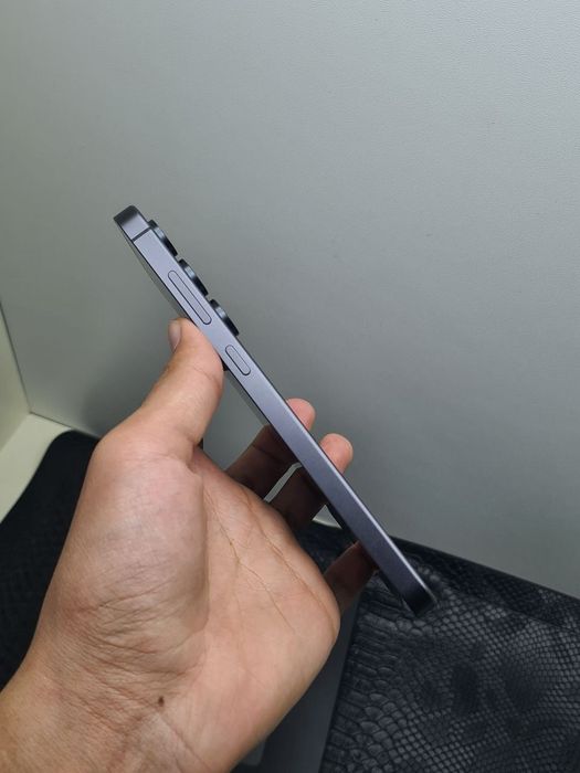 Samsung galaxy s24 Fe 8/128gb holati ideal 10/10