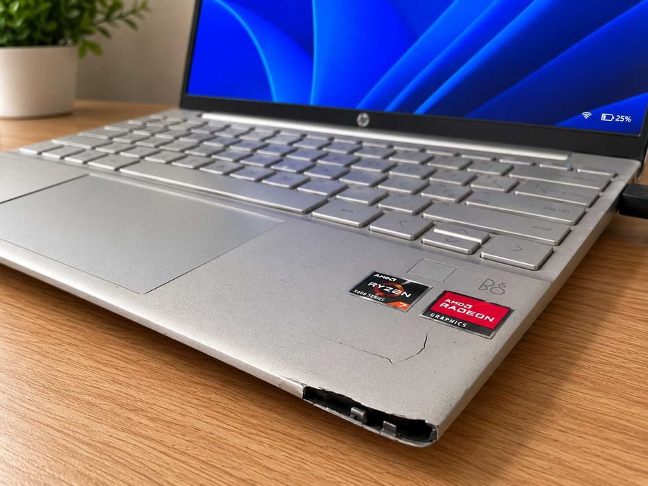 HP Pavilion Aero 13 – Ryzen 7 5800U / 16GB / 1TB SSD / 2.5K