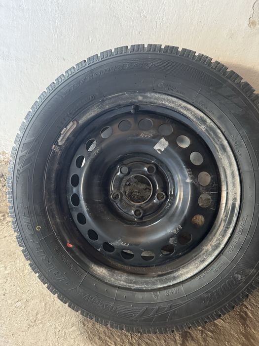 Зимние шины Toyo R16
