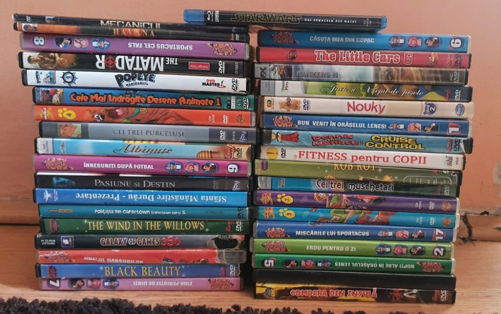 [DVD-uri] Desene si filme 4+1 cadou