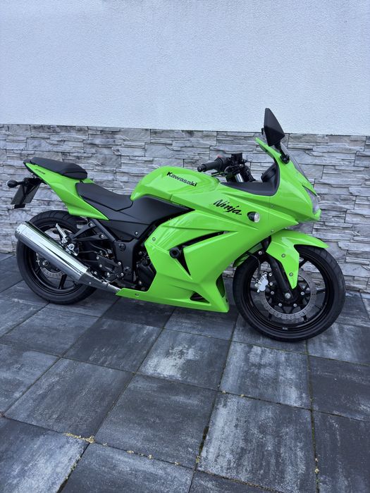 Kawasaki Ninja 250R – 2009 /16.500 km / A2/Stare impecabilă