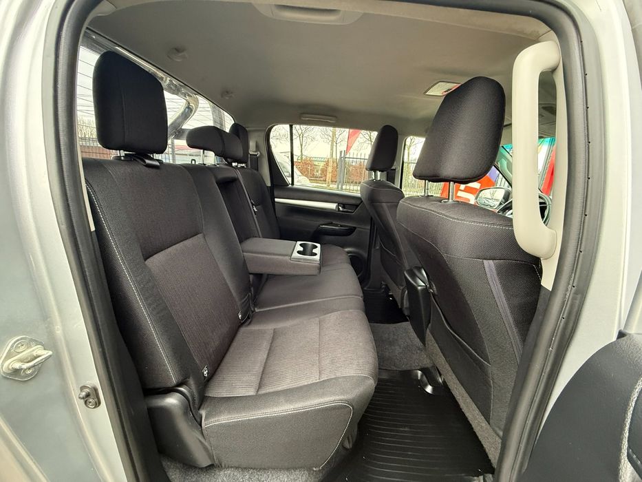 TOYOTA HILUX 2017 2.4 D 150 CP automat, autoutilitar