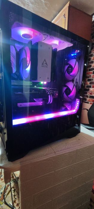 Ryzen5600, 32gb 3600mhz, Rog B550A-G, M2 nVmE 2Tb, RX6650xt, 850w Gold