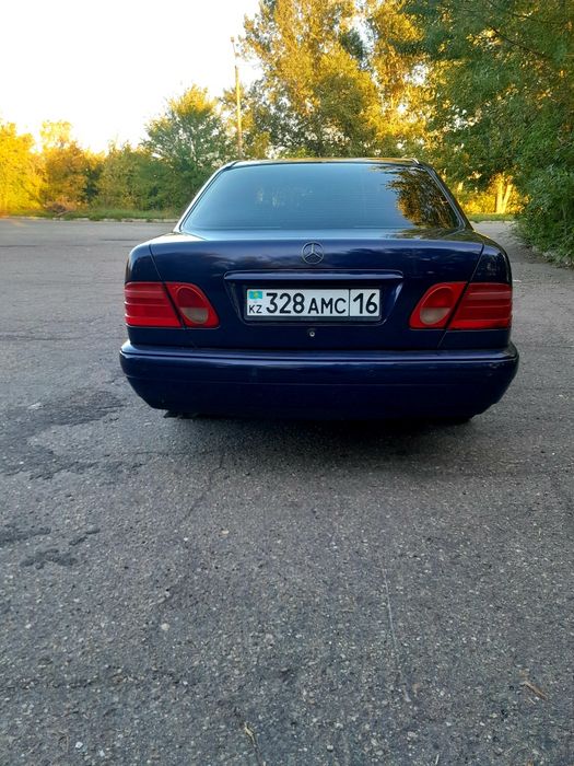 Продам мерседес w210