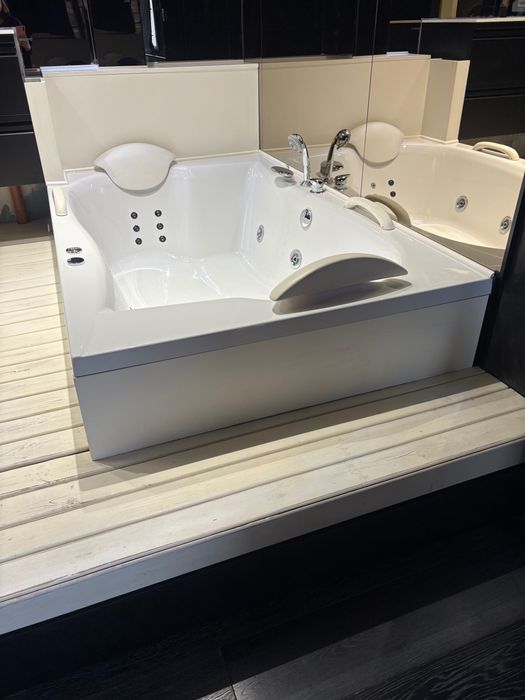 Предлагам почистване и пране  на офиси,апартаменти,къщи