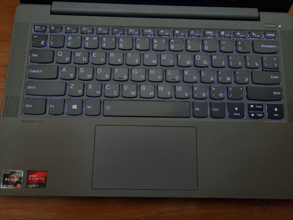 Продаётся ноутбук lenova