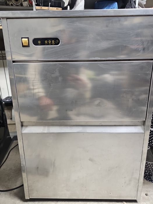 Продам ледогенератор