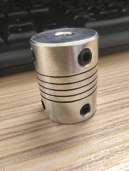 Cuplaj flexibil din aluminiu, D=19, L=25, mai multe dimensiuni interioare disponibile!