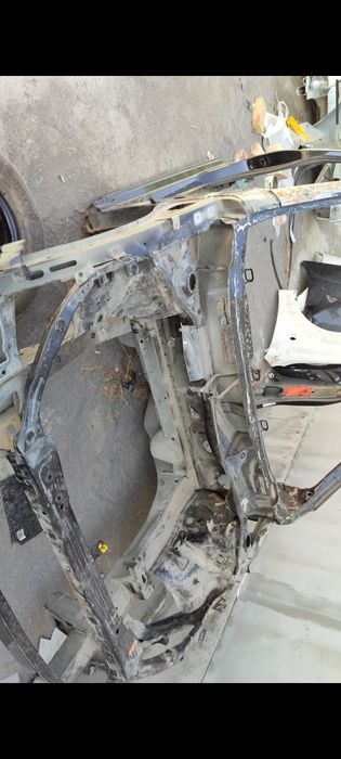 Monza bagaj va ramasi monza eshik krelo matori va hamma zapchasi mavju